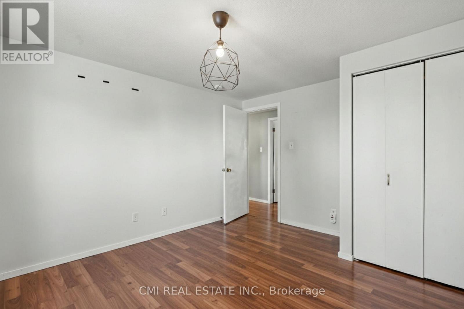 360 Culpepper Place, Waterloo, Ontario  N2L 5L3 - Photo 30 - X12966030