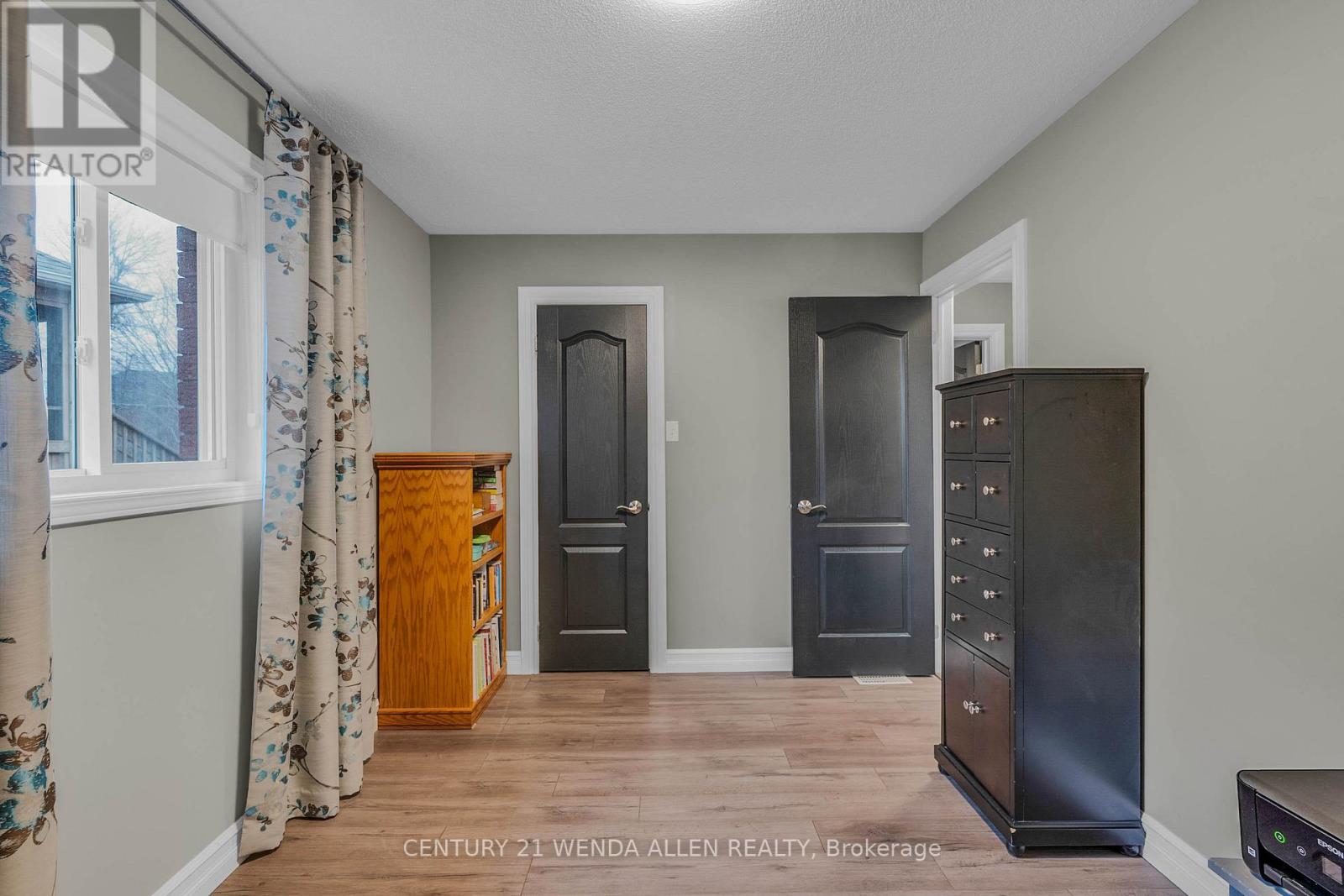 285 Woodward Avenue, Selwyn, Ontario  K9L 1K2 - Photo 20 - X12966052