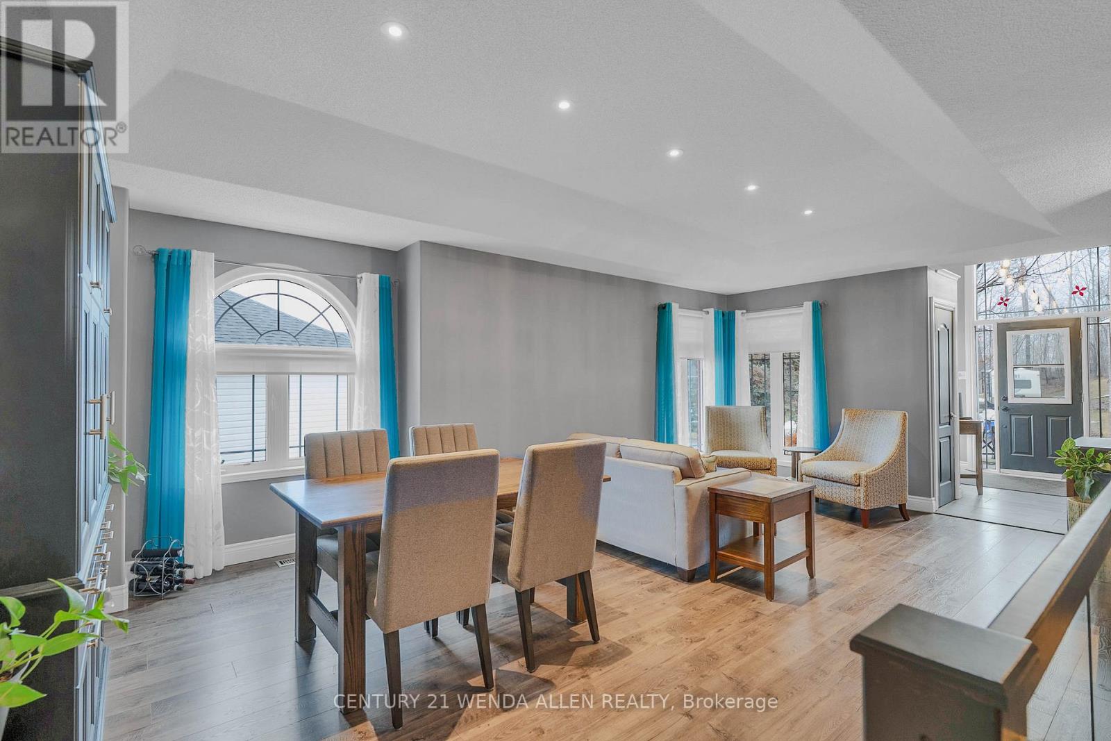 285 Woodward Avenue, Selwyn, Ontario  K9L 1K2 - Photo 7 - X12966052