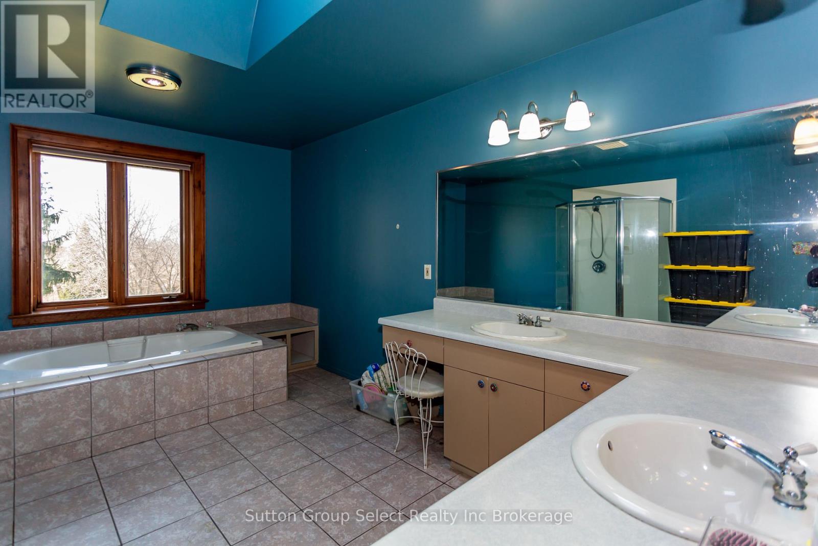 747445 Township Road 4 Road, Blandford-Blenheim, Ontario  N0J 1V0 - Photo 22 - X12966478