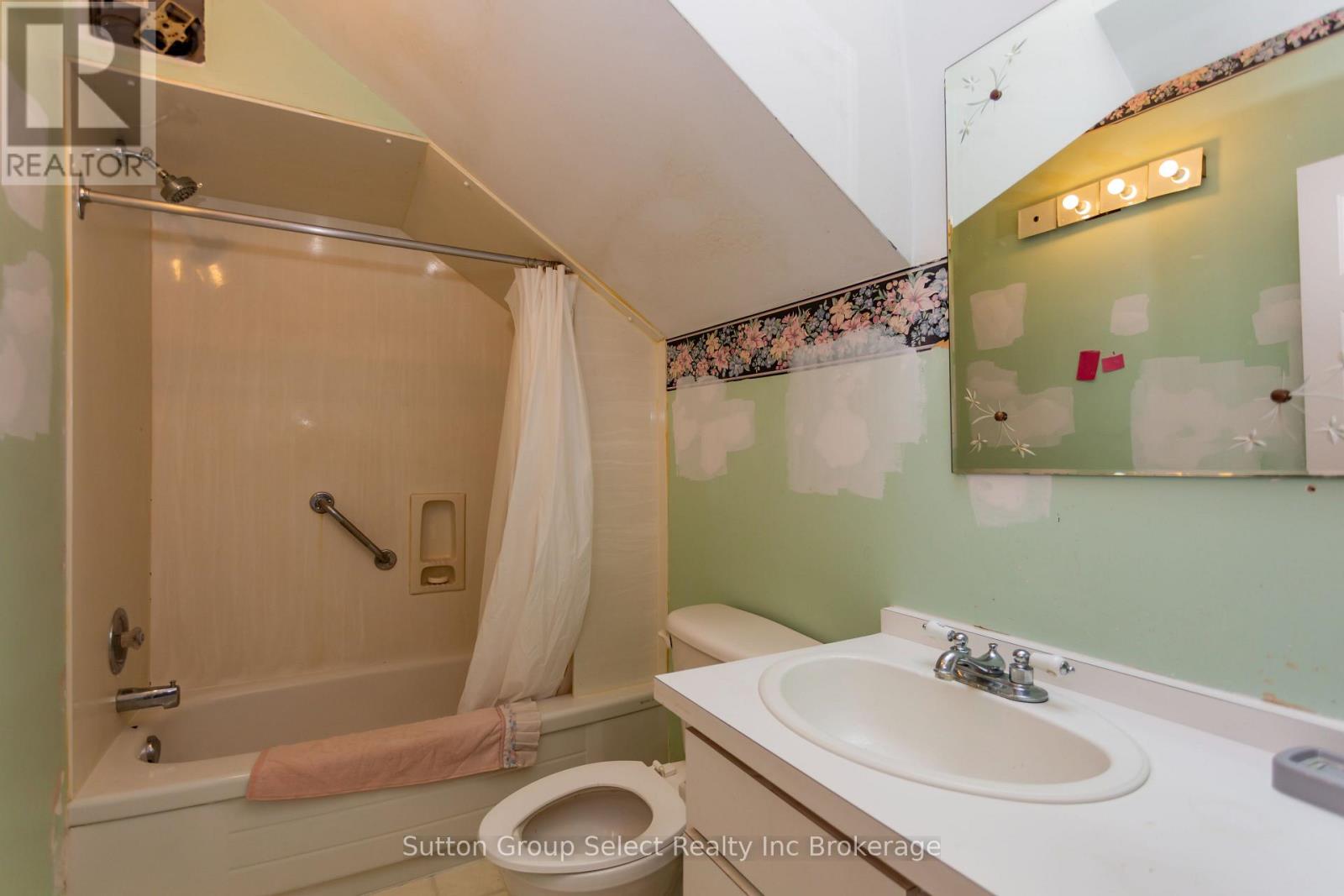 747445 Township Road 4 Road, Blandford-Blenheim, Ontario  N0J 1V0 - Photo 34 - X12966478