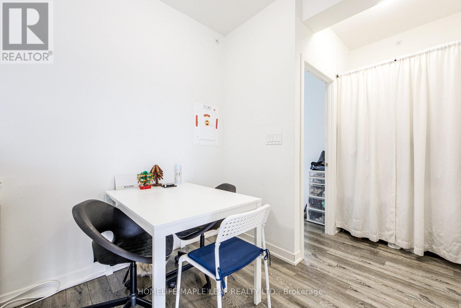 1402 - 128 King Street N, Waterloo, Ontario  N2J 0E9 - Photo 21 - X12966054