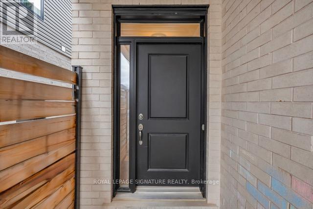 13 Damude Avenue, Thorold, Ontario  L2C 0G7 - Photo 3 - X12966094