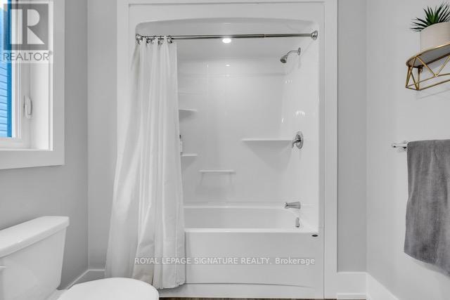 13 Damude Avenue, Thorold, Ontario  L2C 0G7 - Photo 38 - X12966094