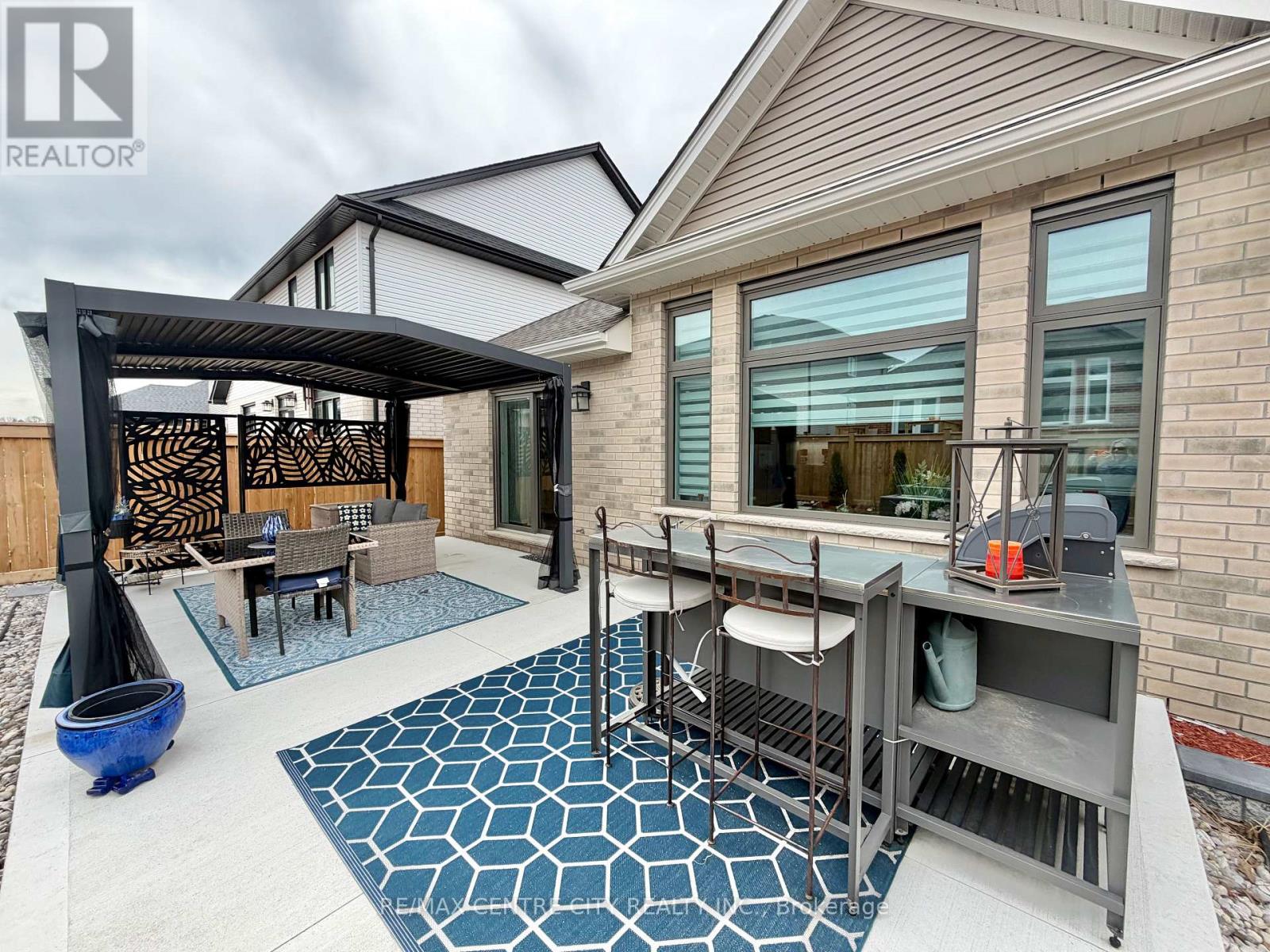 46 Snowy Owl Trail, Central Elgin, Ontario  N5R 0M6 - Photo 11 - X12827918