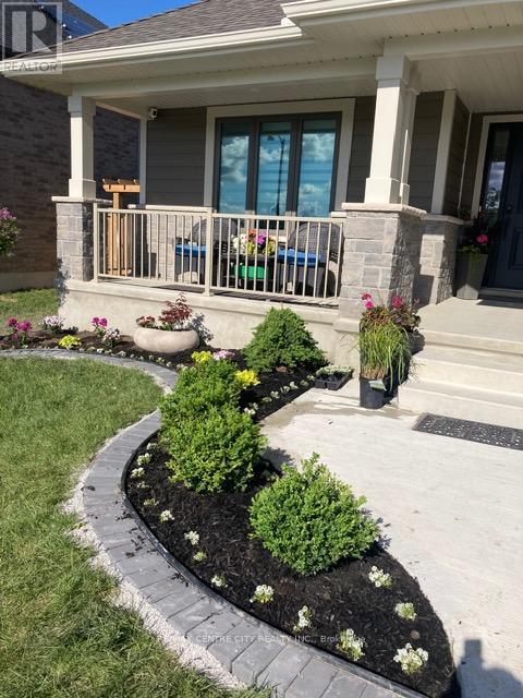 46 Snowy Owl Trail, Central Elgin, Ontario  N5R 0M6 - Photo 4 - X12827918