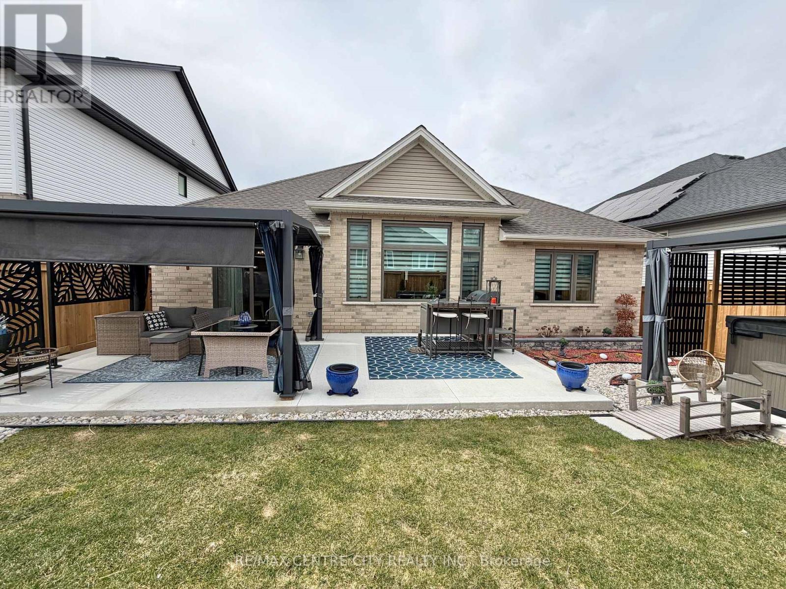 46 Snowy Owl Trail, Central Elgin, Ontario  N5R 0M6 - Photo 9 - X12827918