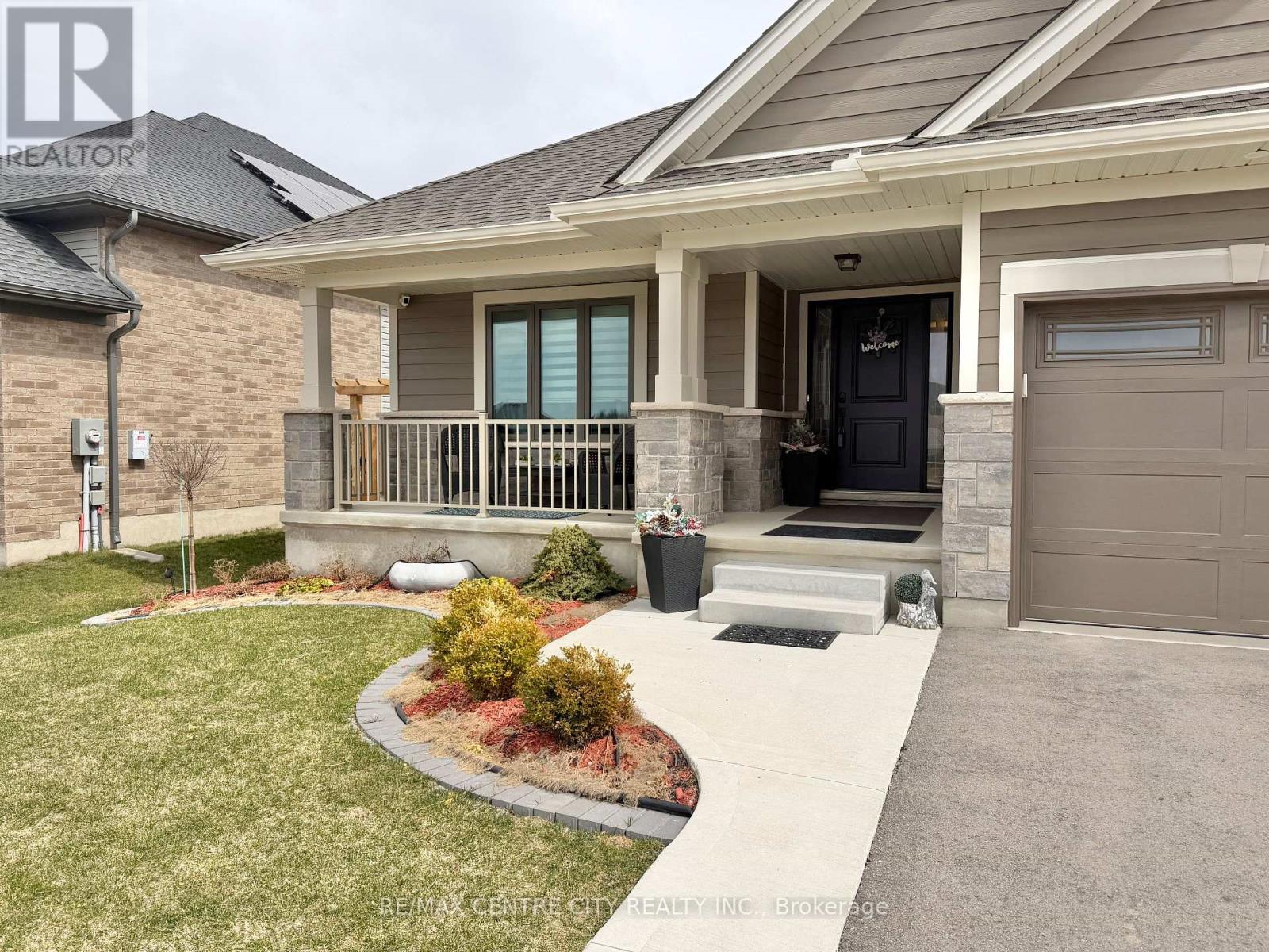 46 Snowy Owl Trail, Central Elgin, Ontario  N5R 0M6 - Photo 3 - X12827918