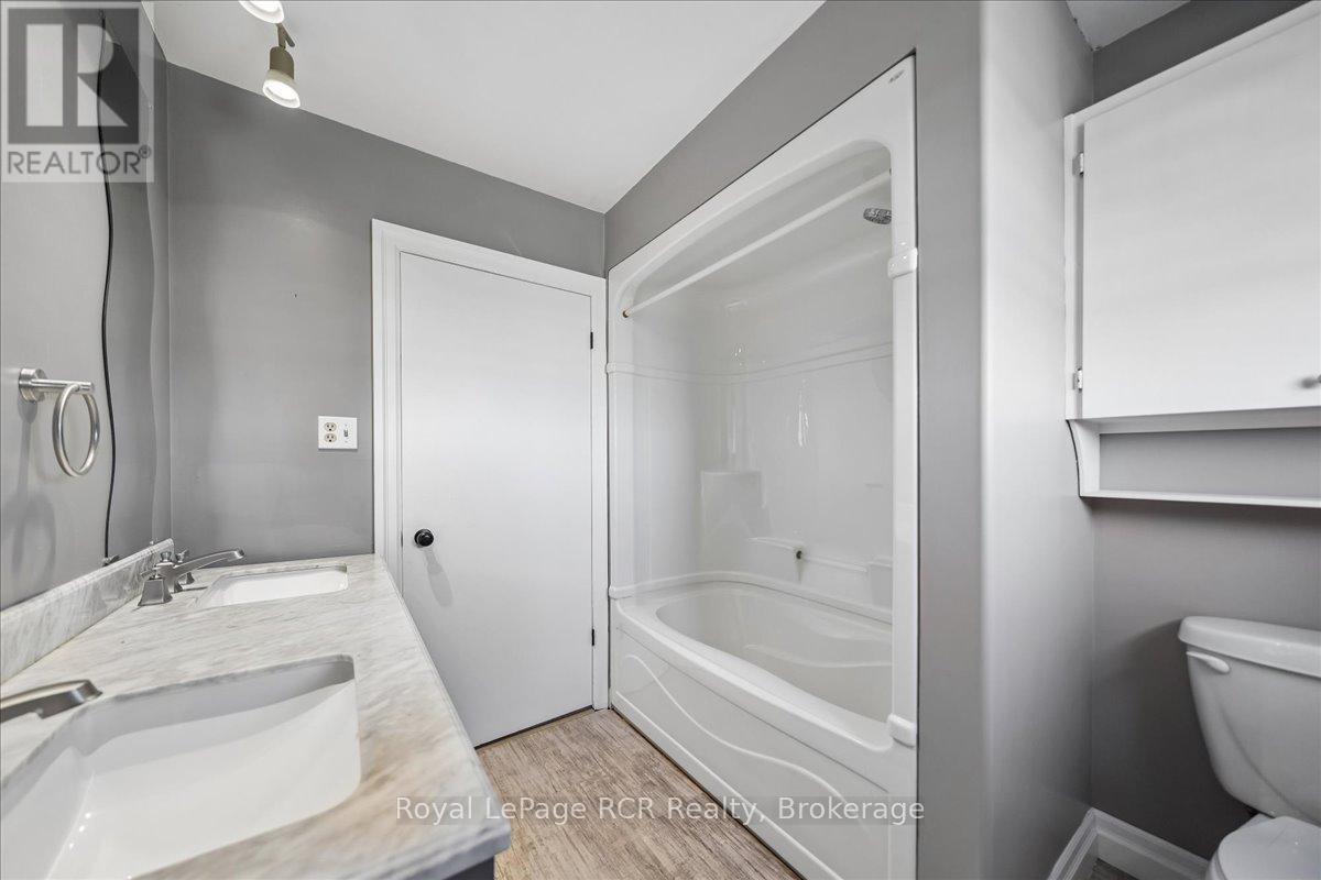 883 30th Street W, Georgian Bluffs, Ontario  N4K 6V5 - Photo 24 - X12966186