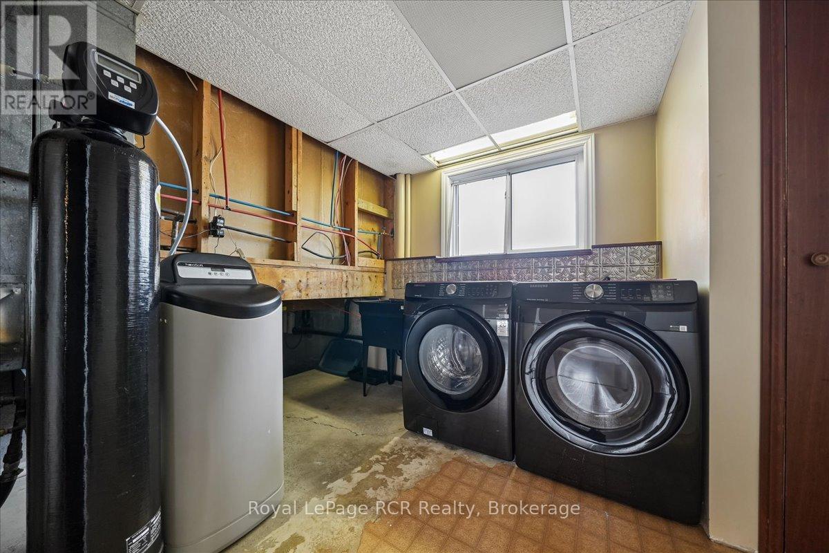 883 30th Street W, Georgian Bluffs, Ontario  N4K 6V5 - Photo 37 - X12966186