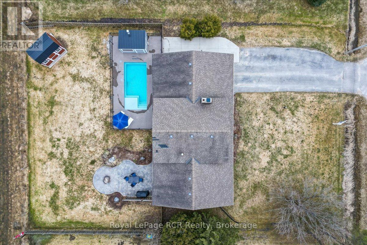 883 30th Street W, Georgian Bluffs, Ontario  N4K 6V5 - Photo 49 - X12966186