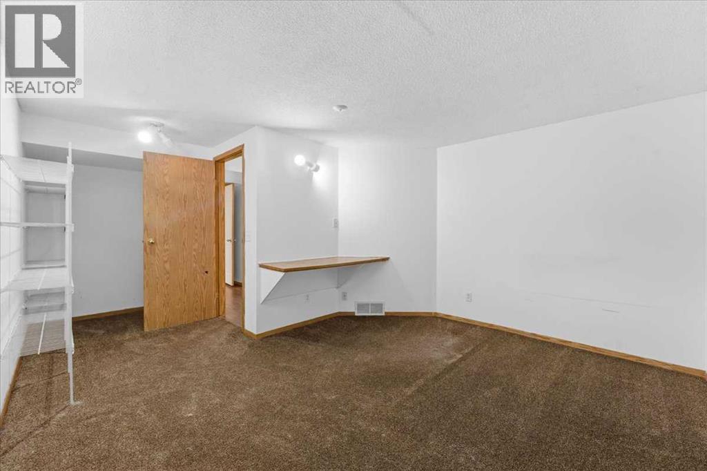 716 Whitemont Drive NE, Calgary, Alberta  T1Y 2Z8 - Photo 25 - A2298581