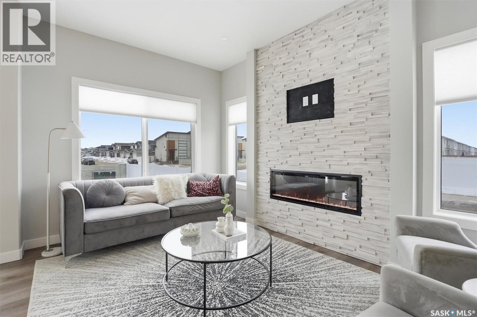 254 Kostiuk Crescent, Saskatoon, Saskatchewan  S7V 1R7 - Photo 4 - SK030739