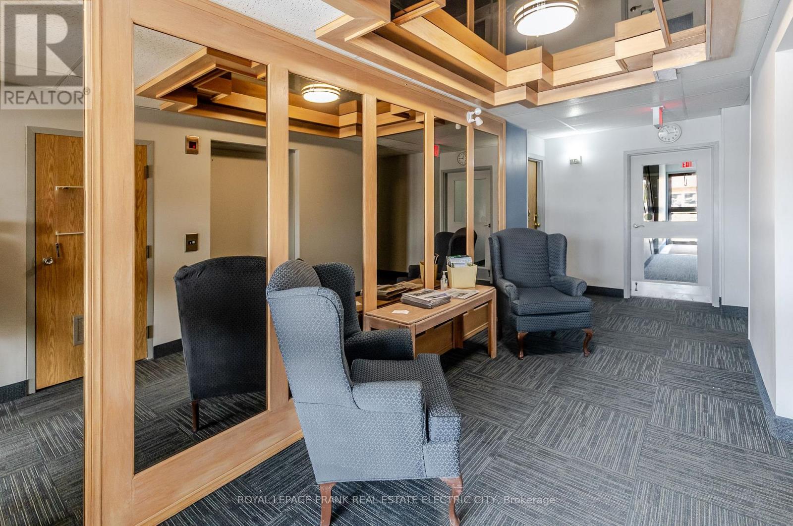 203 - 2185 Walker Avenue, Peterborough, Ontario  K9L 1T6 - Photo 4 - X12966366