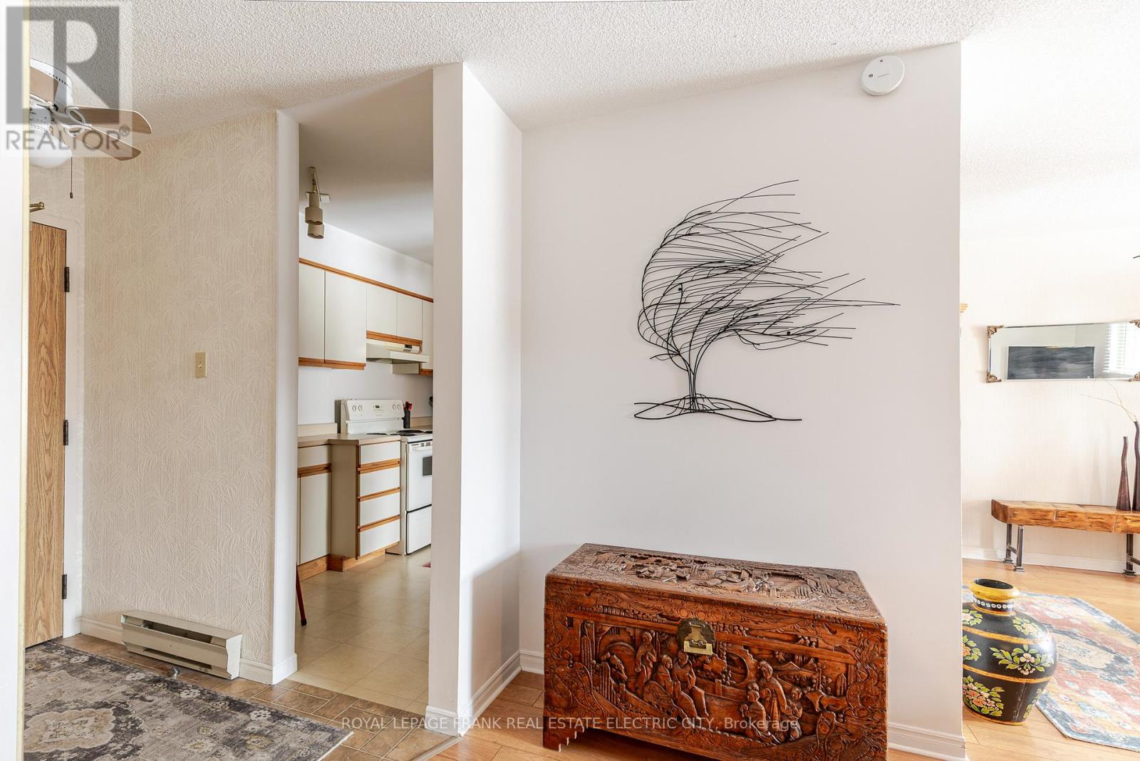 203 - 2185 Walker Avenue, Peterborough, Ontario  K9L 1T6 - Photo 6 - X12966366