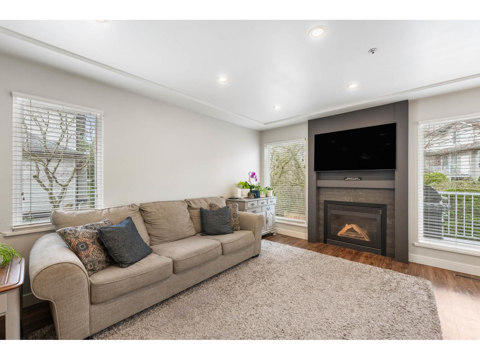 4 9559 208 Street, Langley, British Columbia  V1M 2L7 - Photo 4 - R3107387