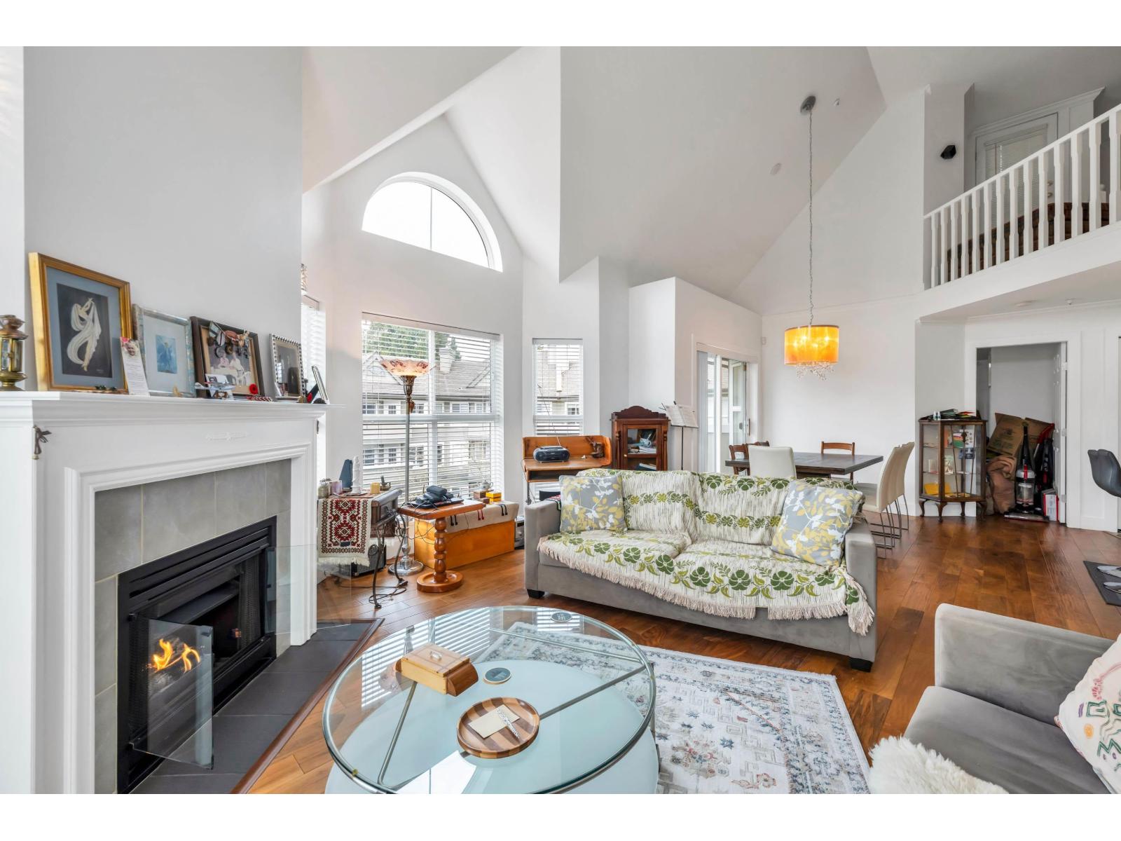 303 12088 66 Avenue, Surrey, British Columbia  V3W 1Z9 - Photo 5 - R3107185