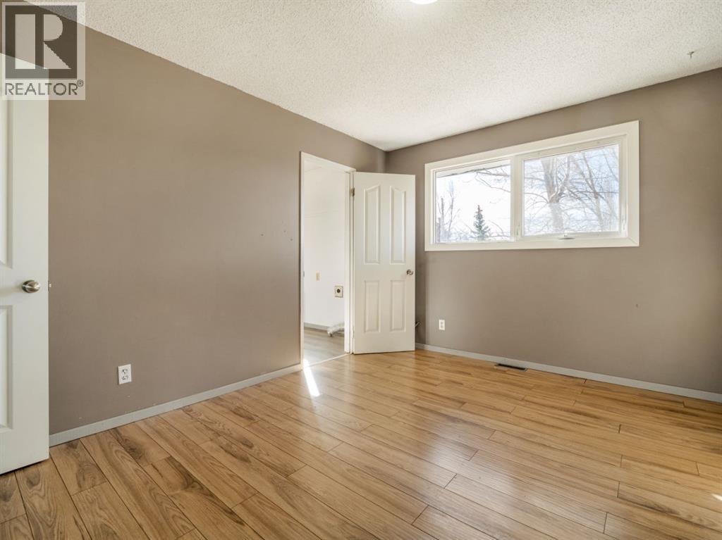 450 4 Avenue E, Cardston, Alberta  T0K 0K0 - Photo 18 - A2285358