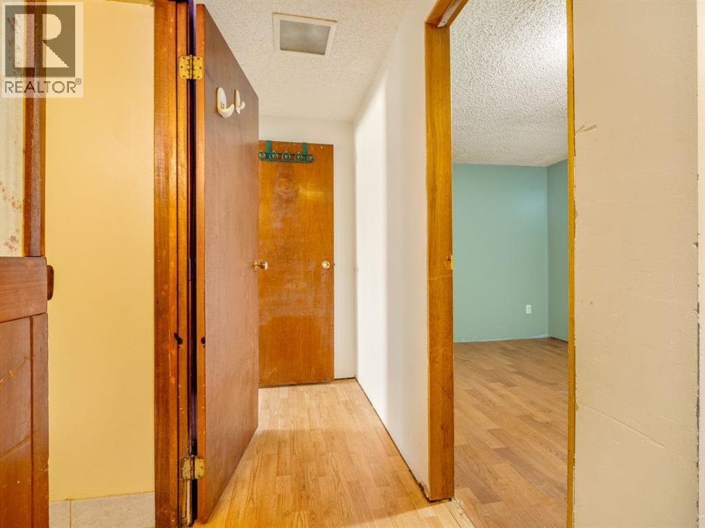 450 4 Avenue E, Cardston, Alberta  T0K 0K0 - Photo 31 - A2285358