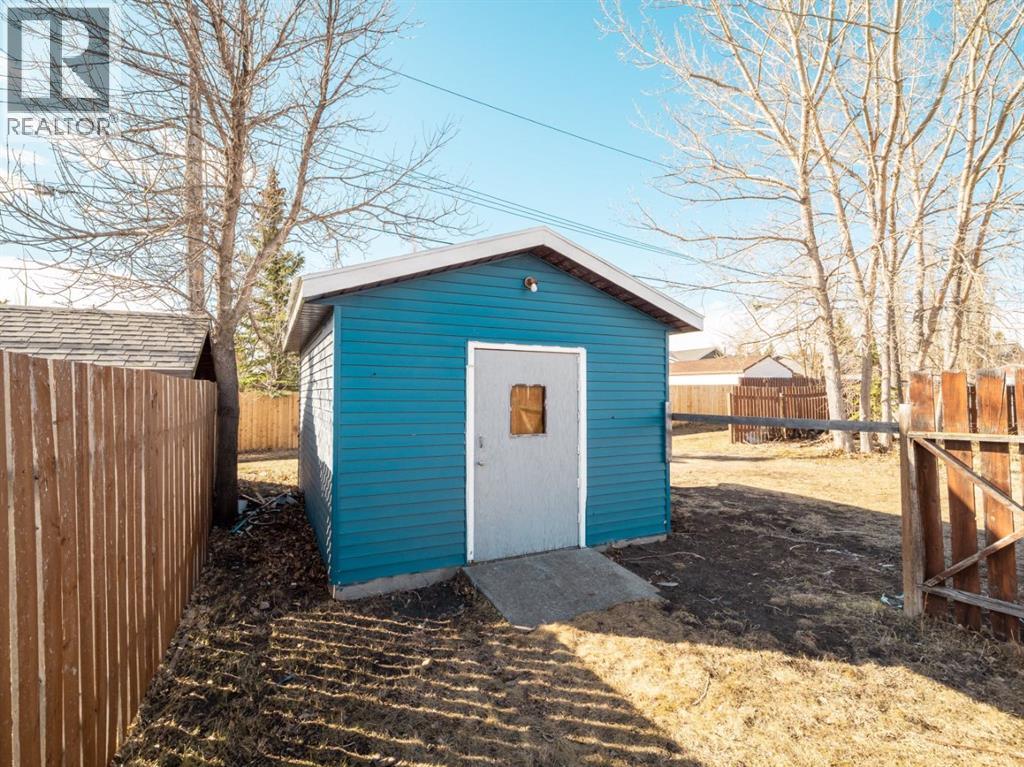 450 4 Avenue E, Cardston, Alberta  T0K 0K0 - Photo 40 - A2285358