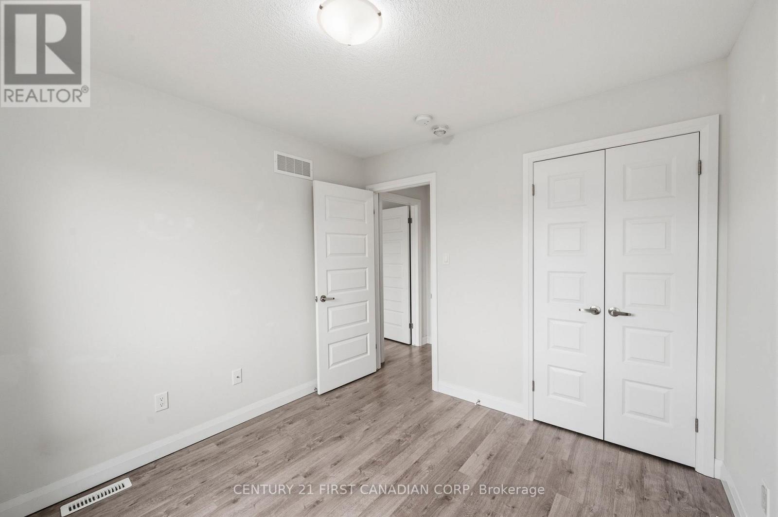 8 - 819 Kleinburg Drive, London North, Ontario  N5X 0N6 - Photo 18 - X12966168