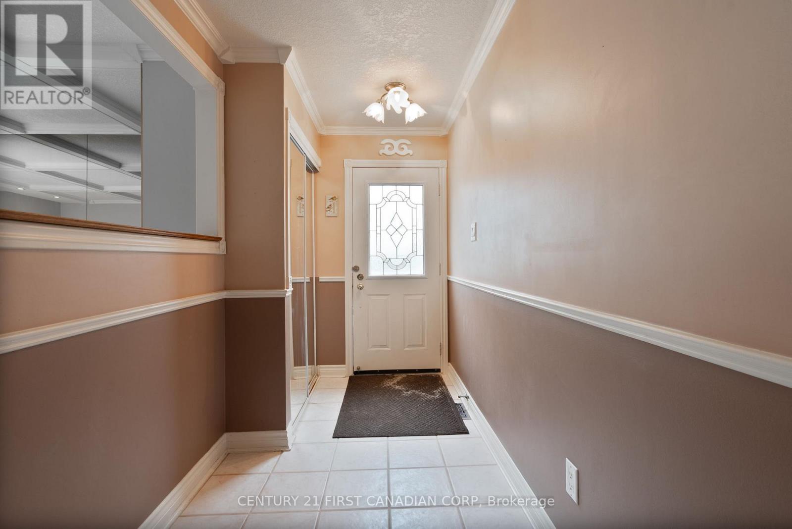 327 Everglade Crescent, London North, Ontario  N6H 4M7 - Photo 7 - X12966182