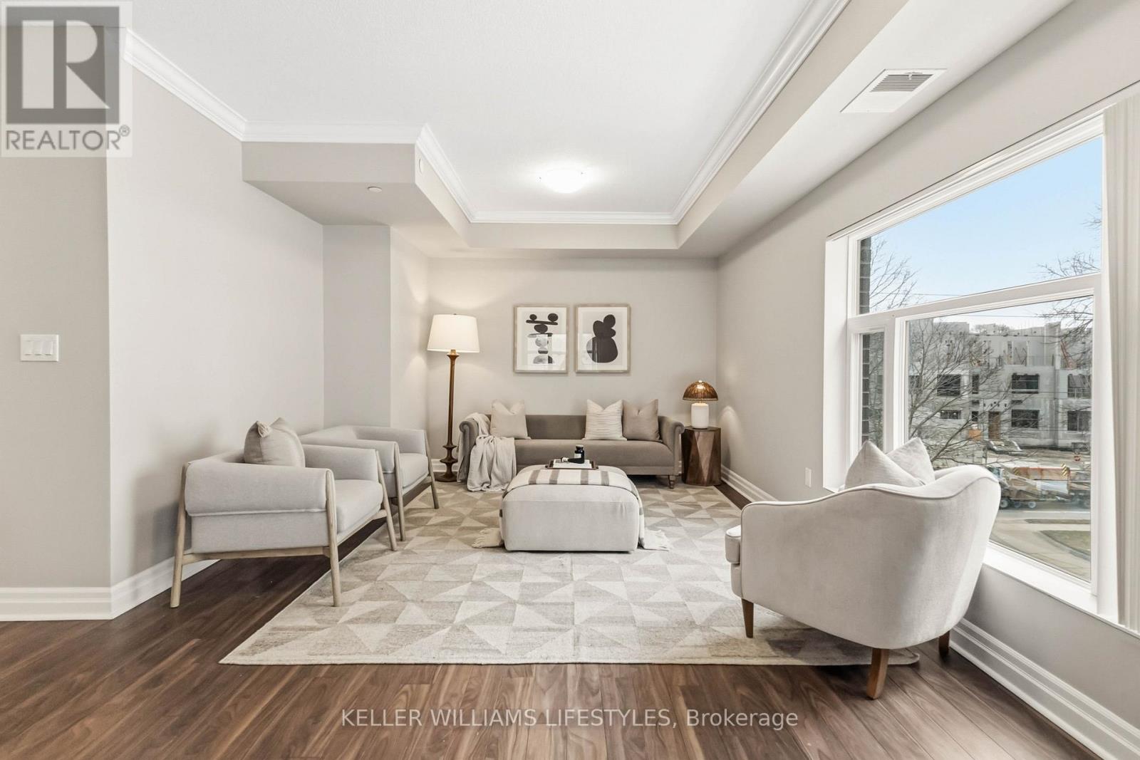 305 - 89 Ridout Street S, London South, Ontario  N6C 3X2 - Photo 12 - X12966440