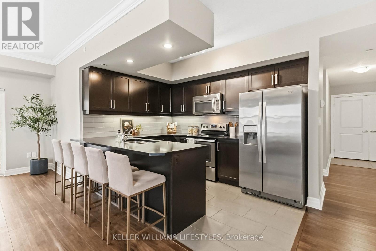 305 - 89 Ridout Street S, London South, Ontario  N6C 3X2 - Photo 23 - X12966440