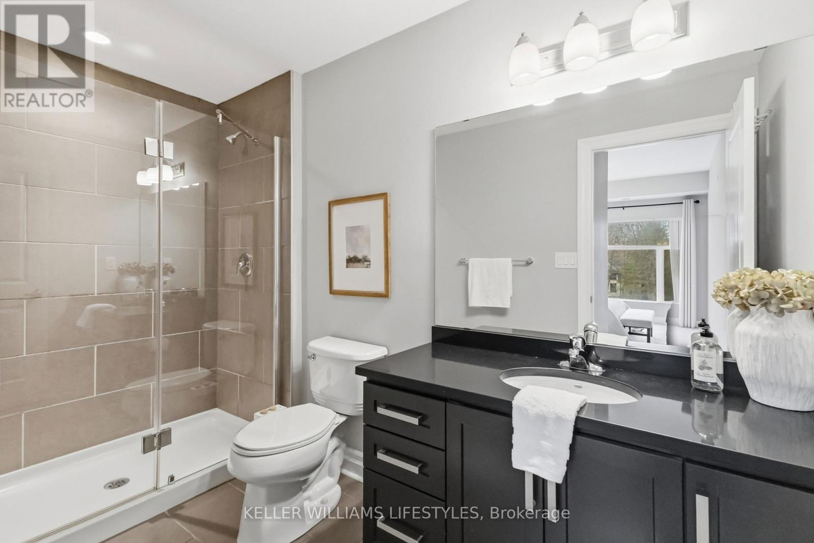 305 - 89 Ridout Street S, London South, Ontario  N6C 3X2 - Photo 32 - X12966440