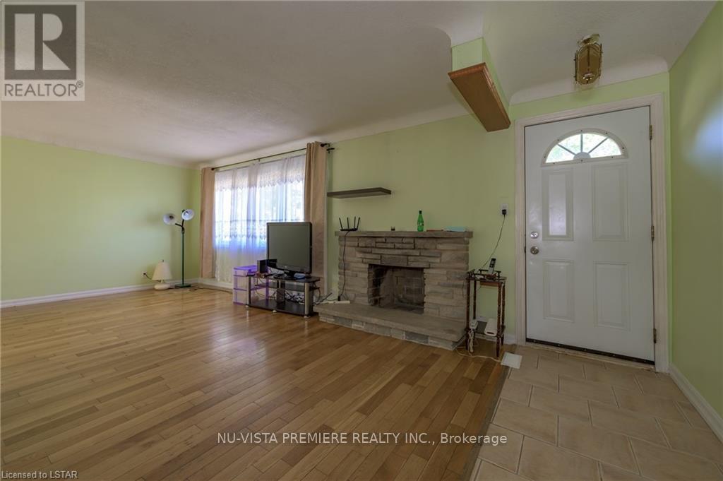 230 Burlington Street, London South, Ontario  N5Z 3W4 - Photo 2 - X12966484