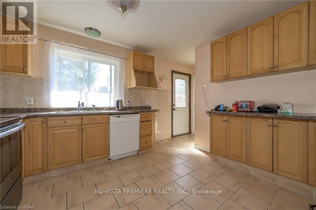 230 Burlington Street, London South, Ontario  N5Z 3W4 - Photo 7 - X12966484