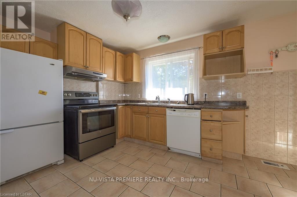 230 Burlington Street, London South, Ontario  N5Z 3W4 - Photo 8 - X12966484