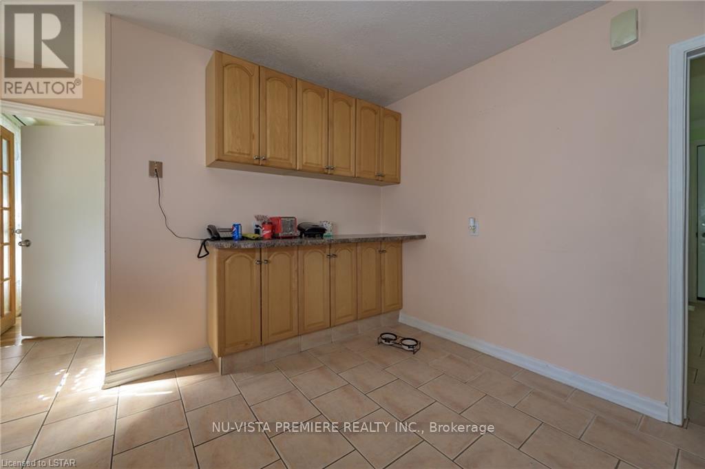 230 Burlington Street, London South, Ontario  N5Z 3W4 - Photo 9 - X12966484