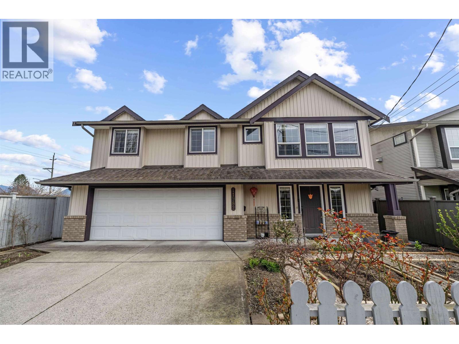 11982 230 STREET, Maple Ridge, British Columbia