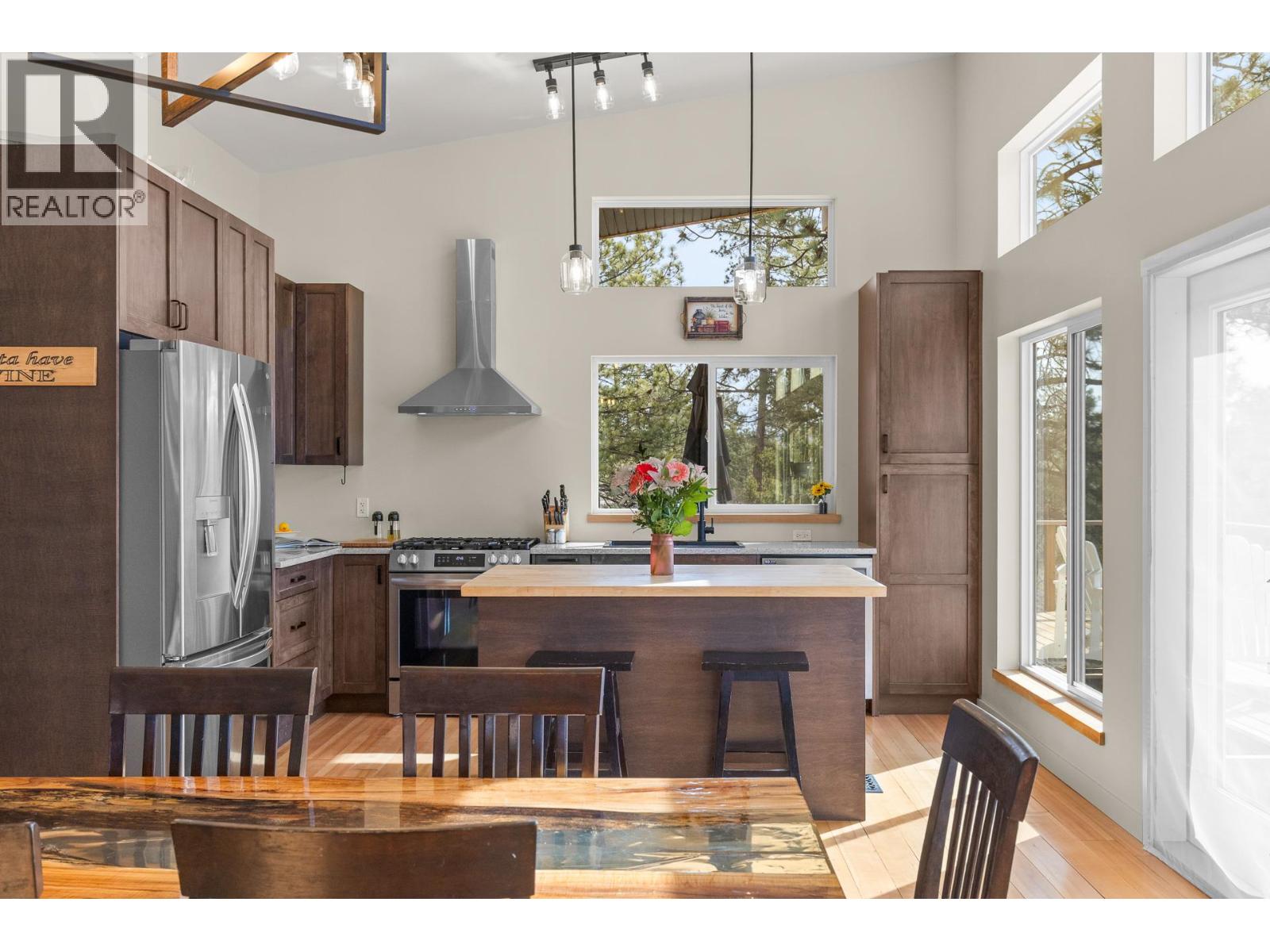 21 Nine Mile Place Osoyoos Photo 23