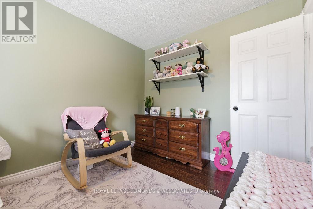 65 Armstrong Road, Petawawa, Ontario  K8H 2S2 - Photo 25 - X12966194