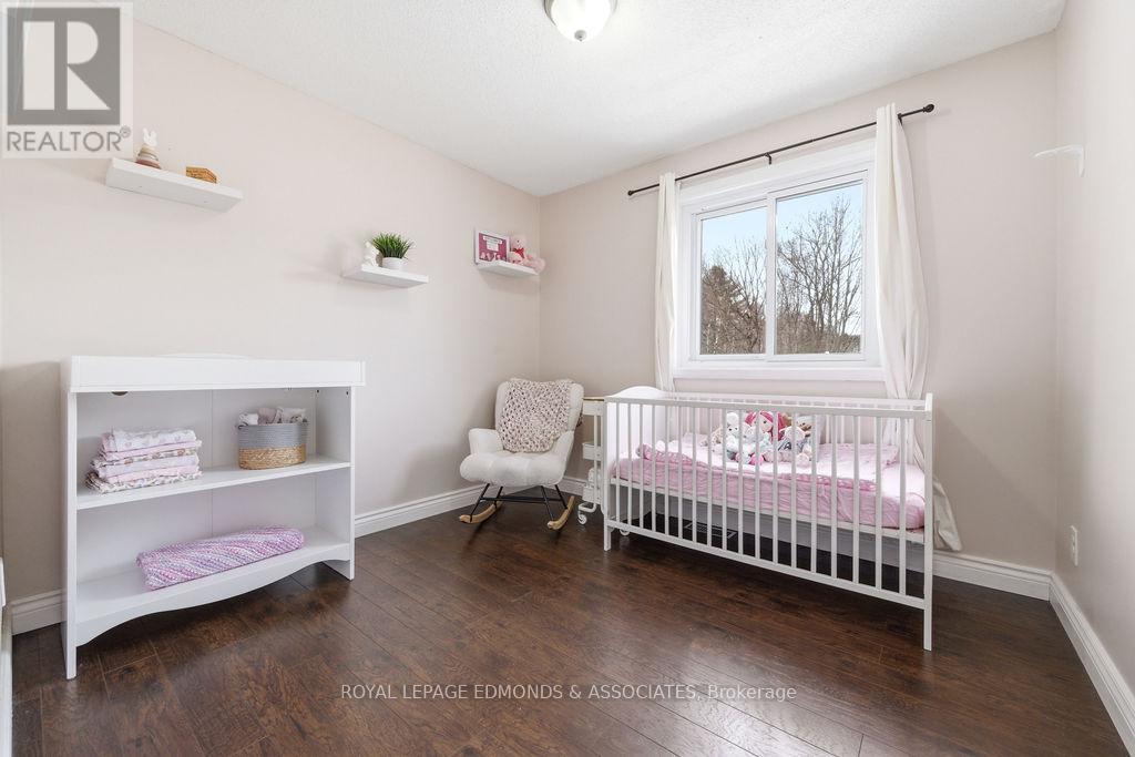 65 Armstrong Road, Petawawa, Ontario  K8H 2S2 - Photo 26 - X12966194