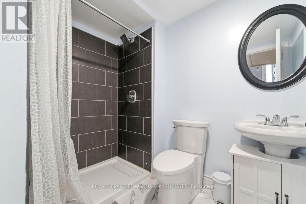 65 Armstrong Road, Petawawa, Ontario  K8H 2S2 - Photo 33 - X12966194