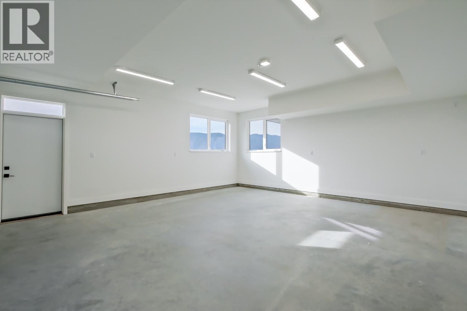 3331 EVERGREEN Drive Unit# 106 Penticton Photo 36