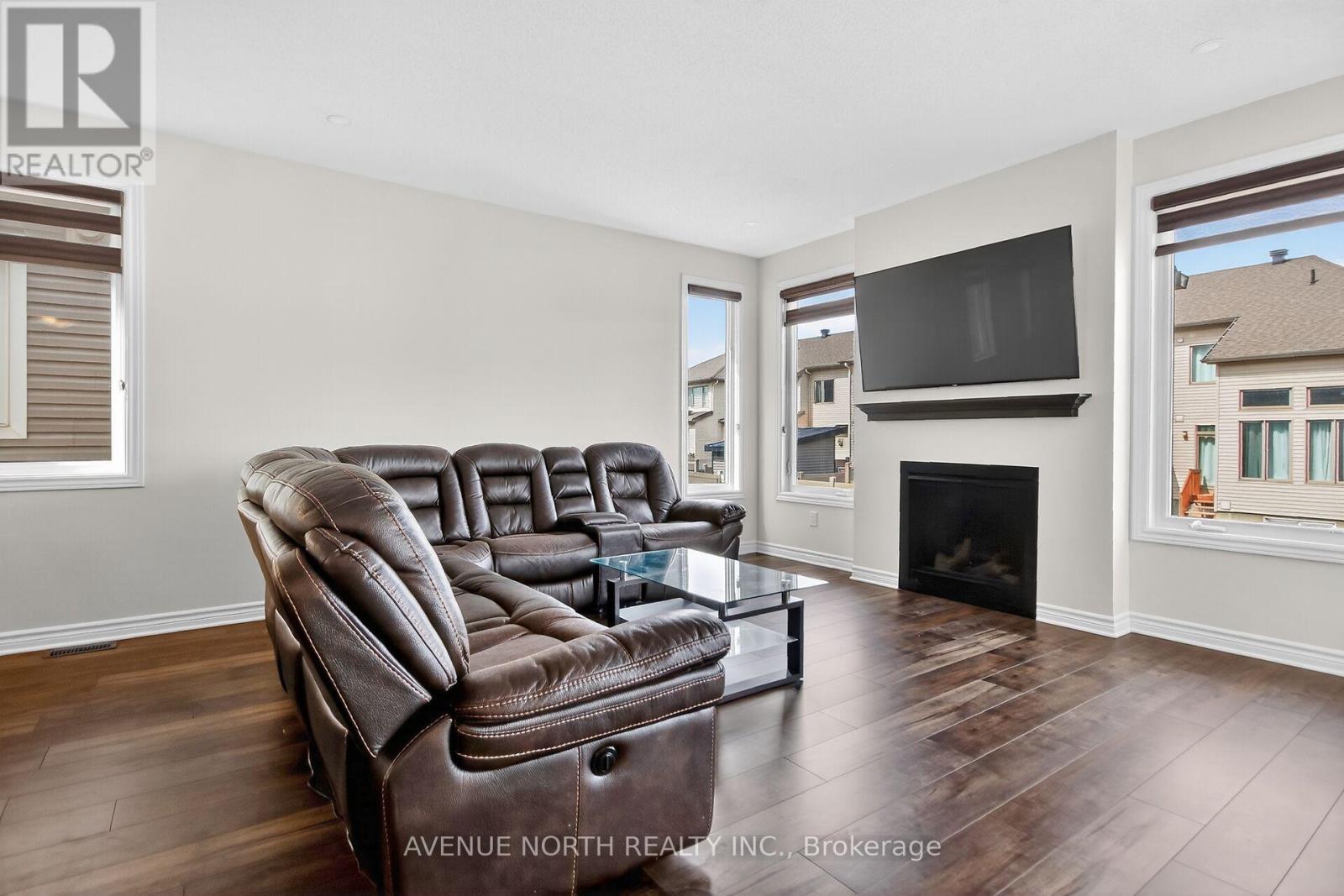 110 Dun Skipper Drive, Ottawa, Ontario  K1X 0G1 - Photo 21 - X12966170