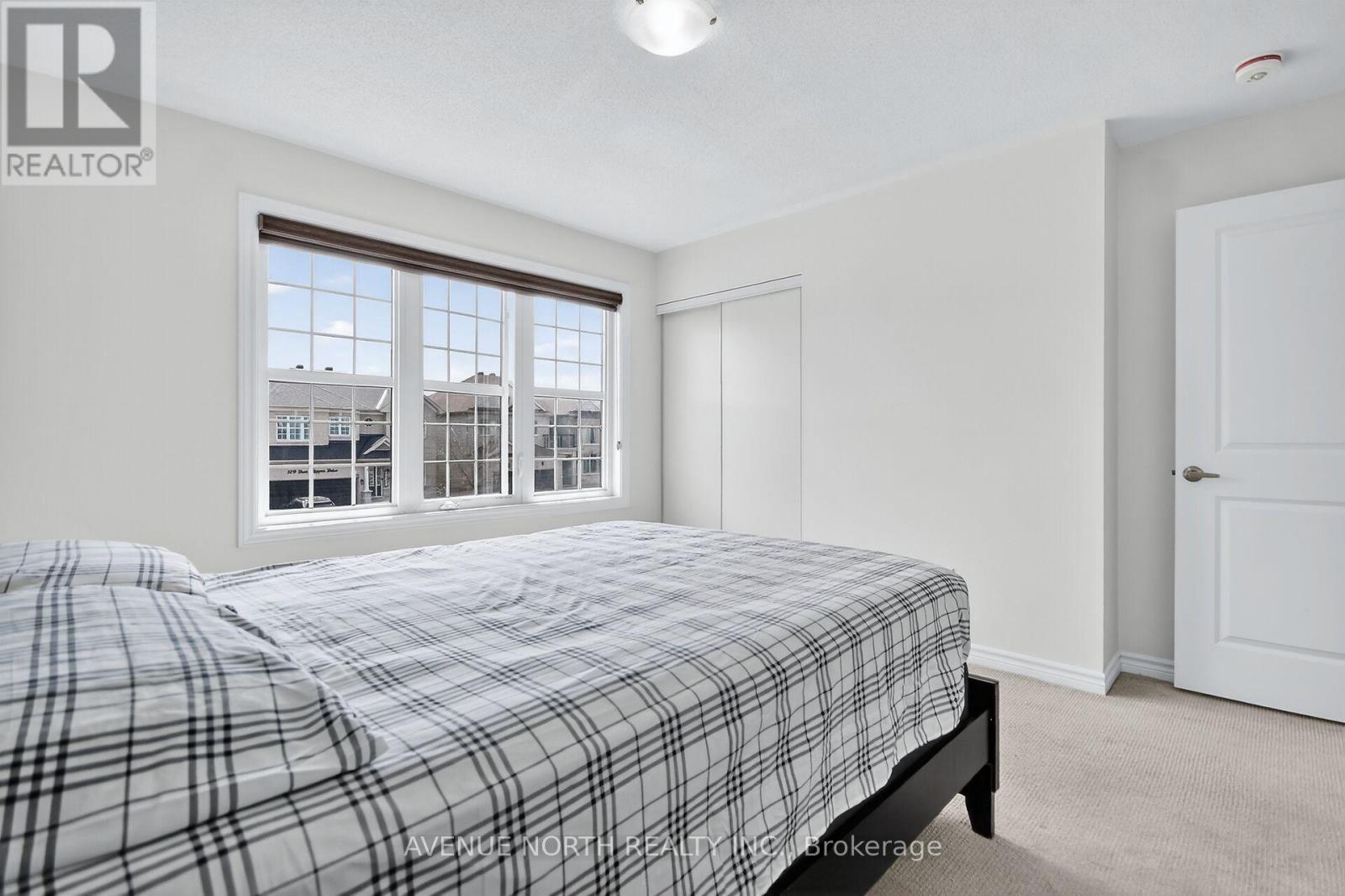 110 Dun Skipper Drive, Ottawa, Ontario  K1X 0G1 - Photo 28 - X12966170