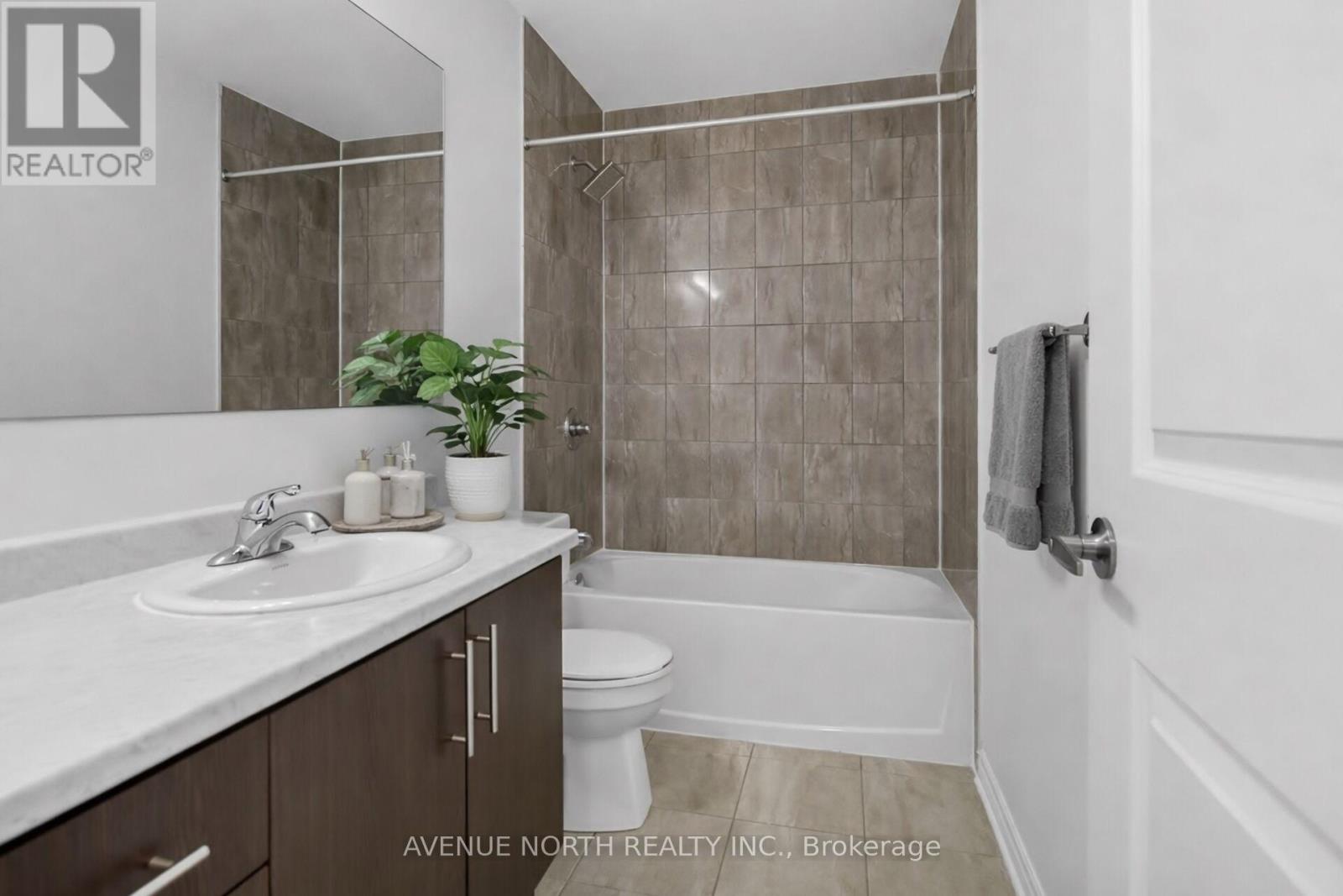 110 Dun Skipper Drive, Ottawa, Ontario  K1X 0G1 - Photo 40 - X12966170