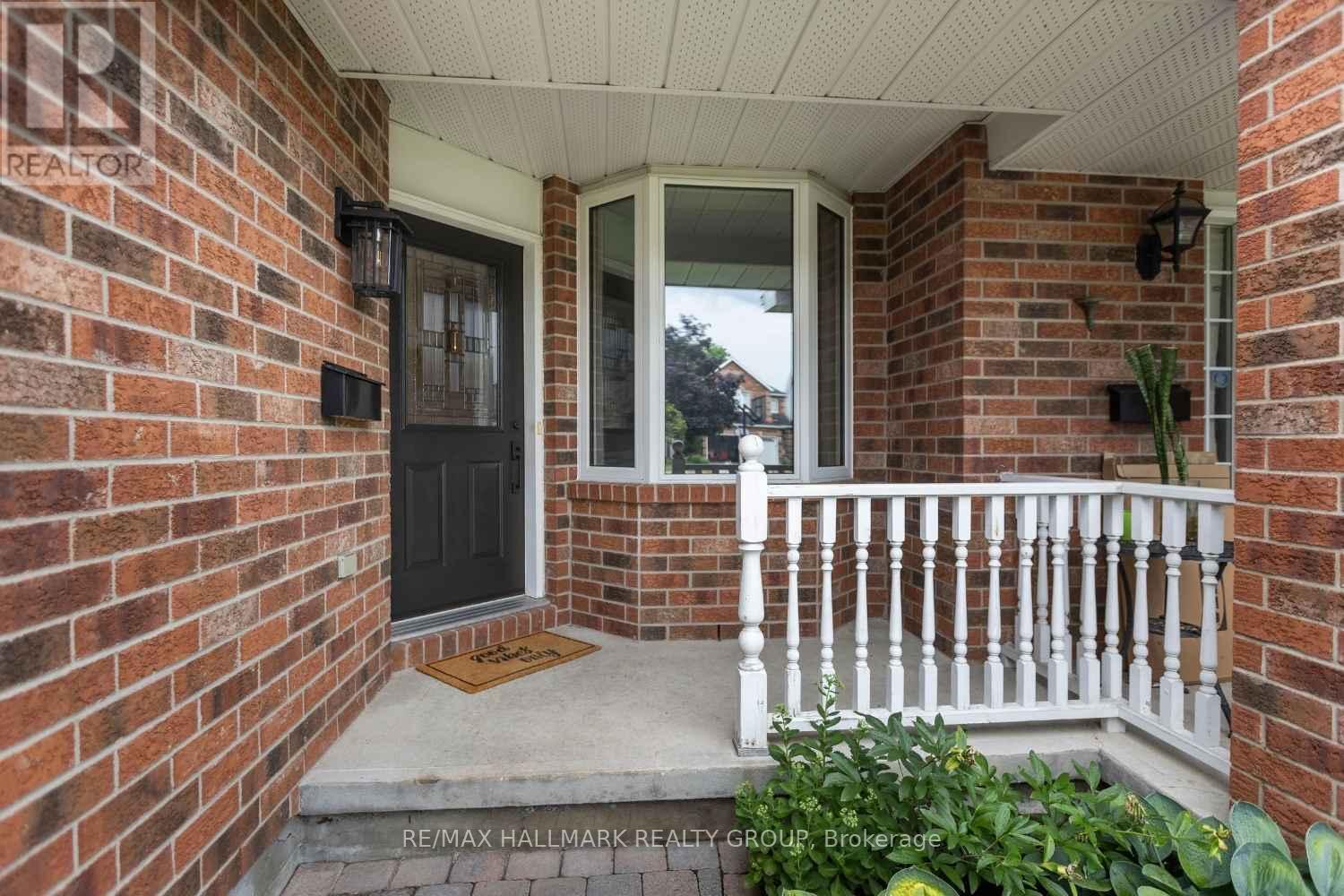 25 Oriska Way, Ottawa, Ontario  K2J 4N7 - Photo 4 - X12966178