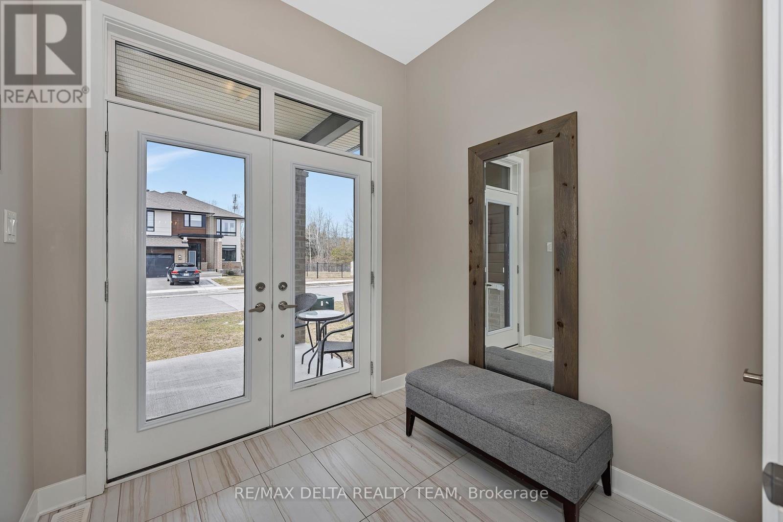 161 Bristol Crescent, North Grenville, Ontario  K0G 1J0 - Photo 3 - X12966268