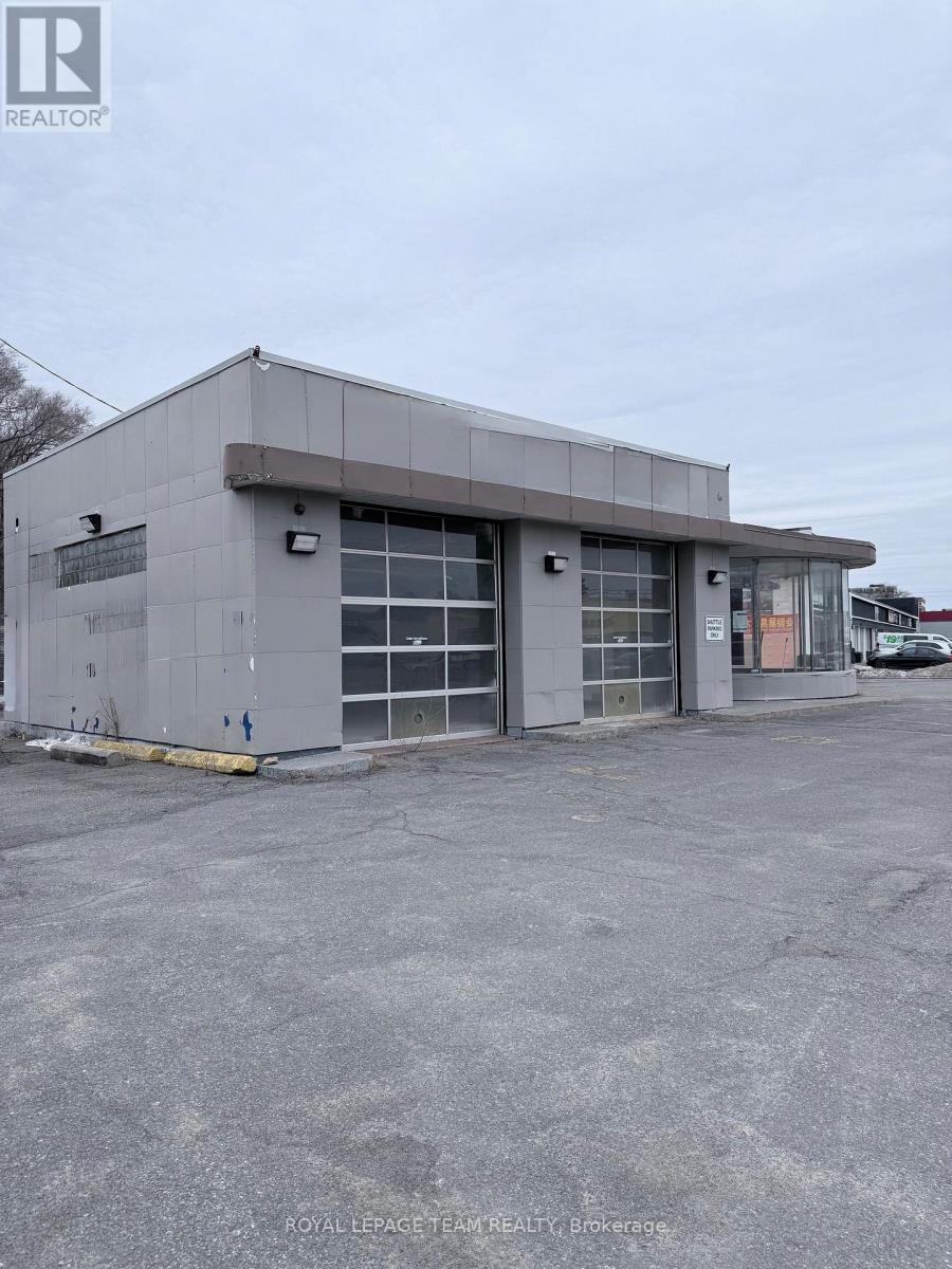 1507 Merivale Road, Ottawa, Ontario  K2E 5P3 - Photo 4 - X12966278