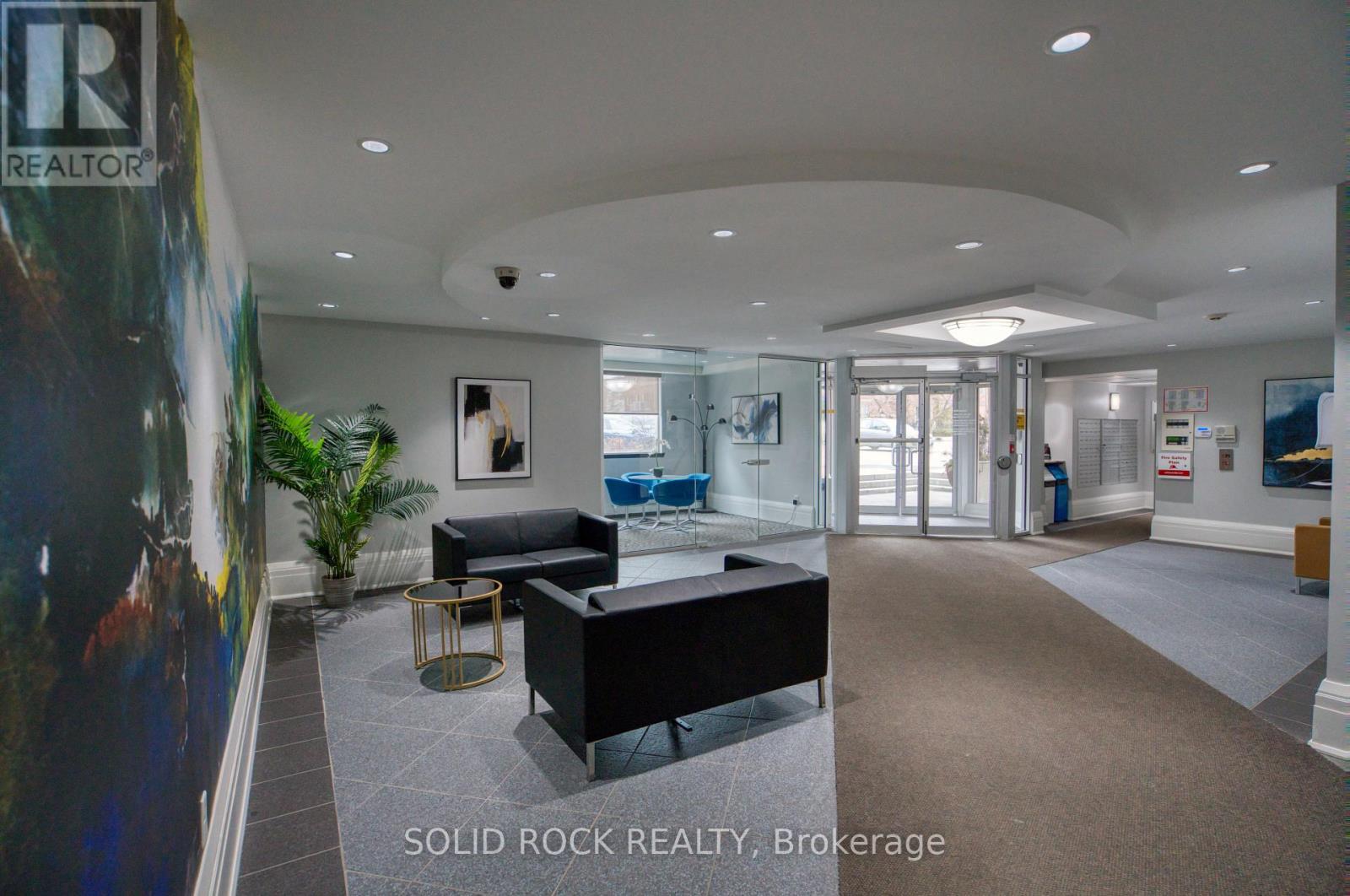 209 - 429 Somerset Street W, Ottawa, Ontario K2P 2P5 - Photo 4 - X12966490