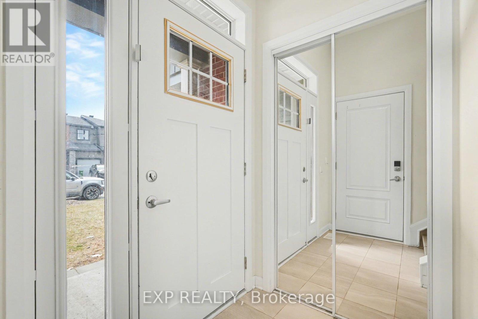 98 Osler Street, Ottawa, Ontario  K2W 0K8 - Photo 3 - X12966520