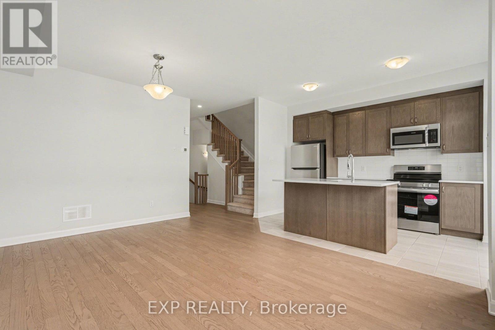 98 Osler Street, Ottawa, Ontario  K2W 0K8 - Photo 5 - X12966520