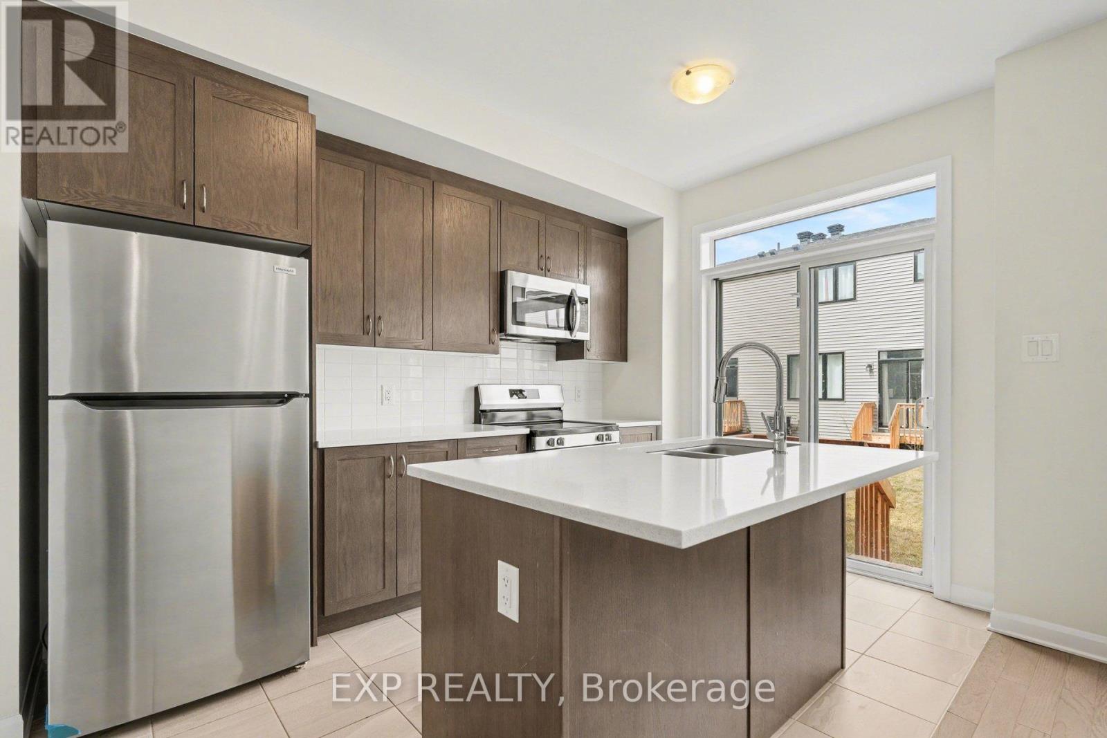 98 Osler Street, Ottawa, Ontario  K2W 0K8 - Photo 9 - X12966520