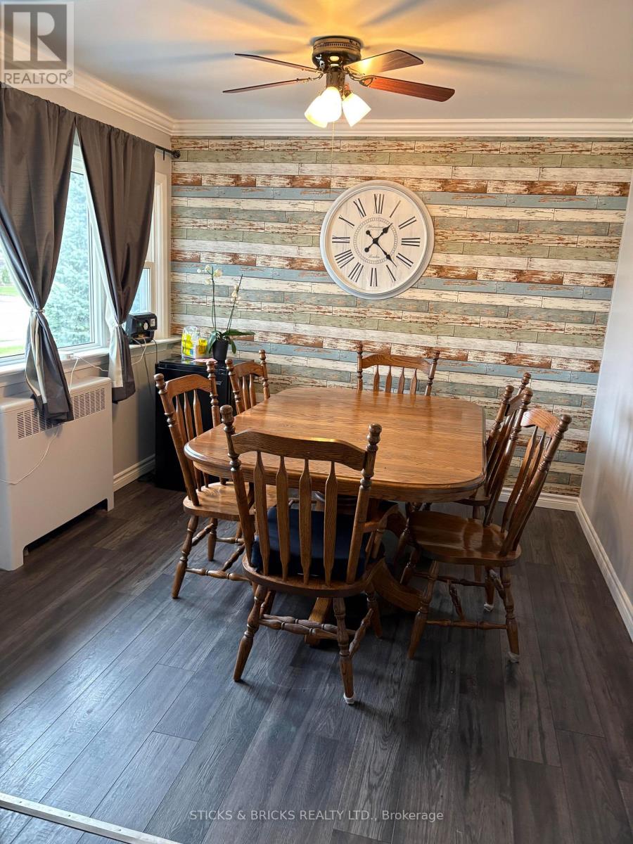 6088 Dorchester Road, Niagara Falls, Ontario  L2G 5T2 - Photo 10 - X12966270